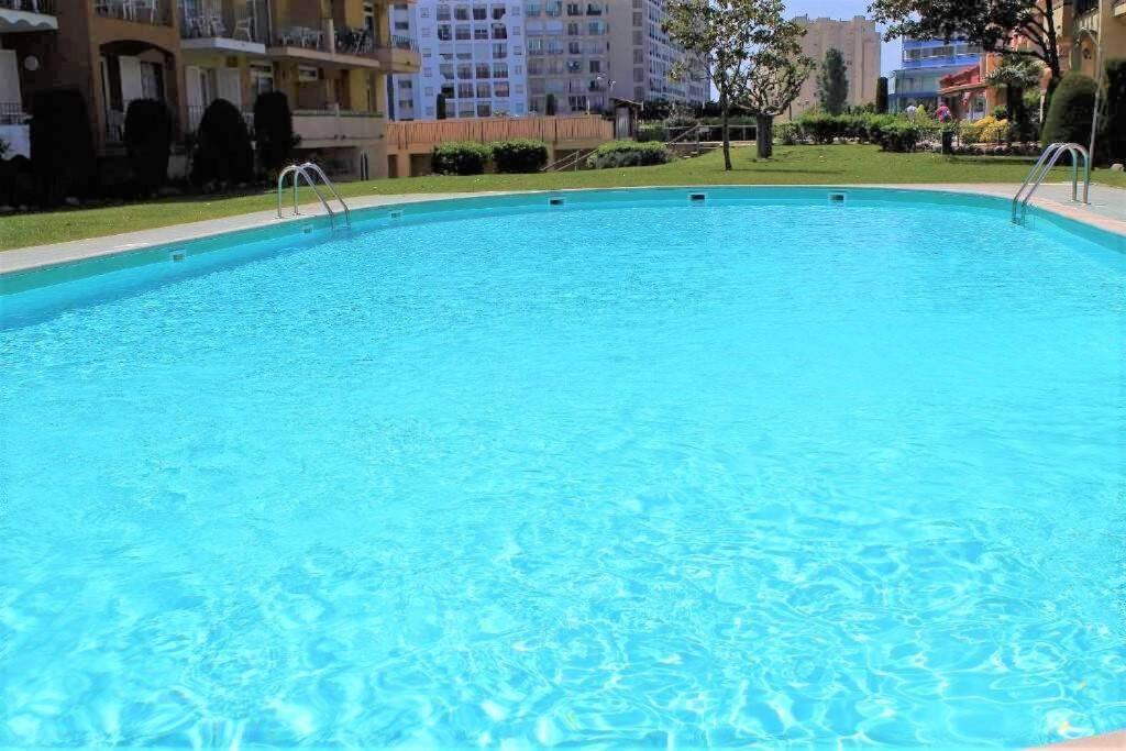 Greserva Kar-Centro, Junto A La Playa, 3 Piscinas, Wifi, Clima, Restaurantes 2024 إمبوريابرافا المظهر الخارجي الصورة